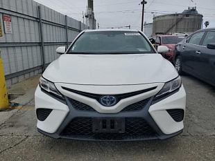 TOYOTA CAMRY HYBRID 2018