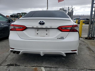 TOYOTA CAMRY HYBRID 2018
